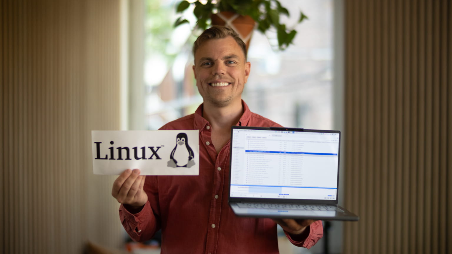Soundly for Linux experimental beta artwork with Hans